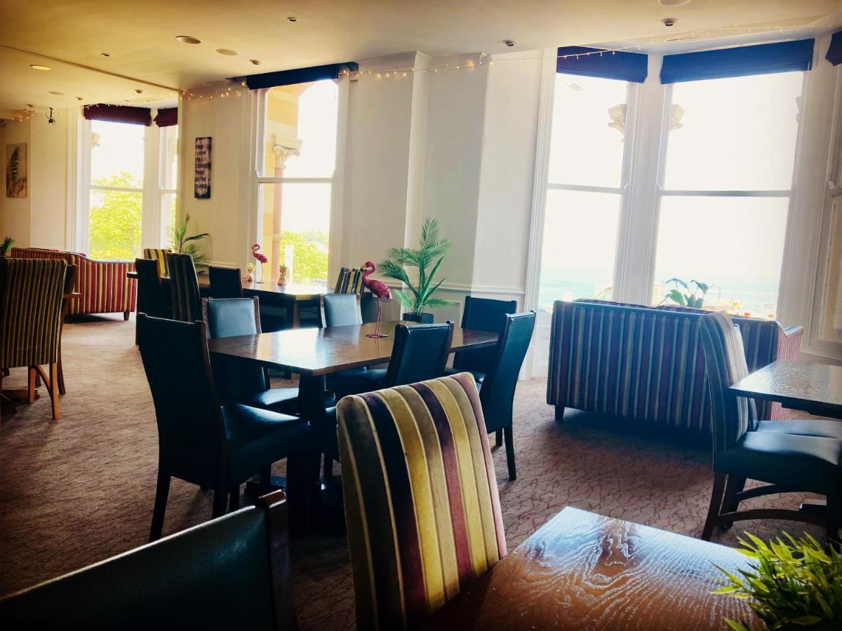 Ambassador Hotel 3*