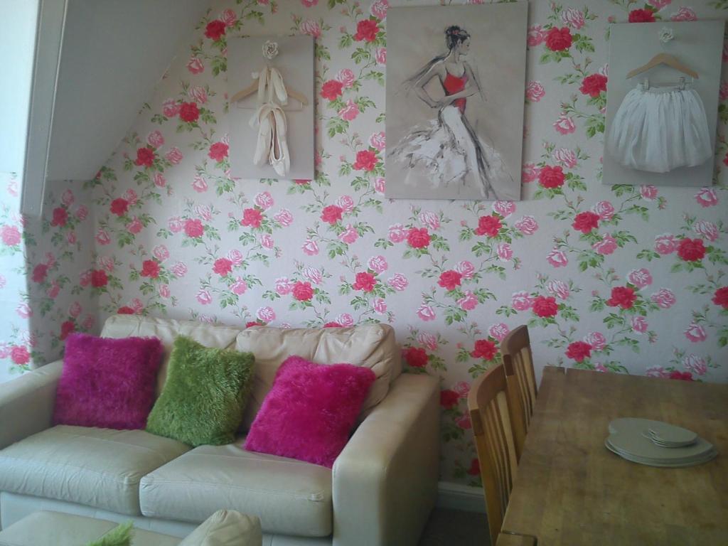 Ambassador Hotel 3*